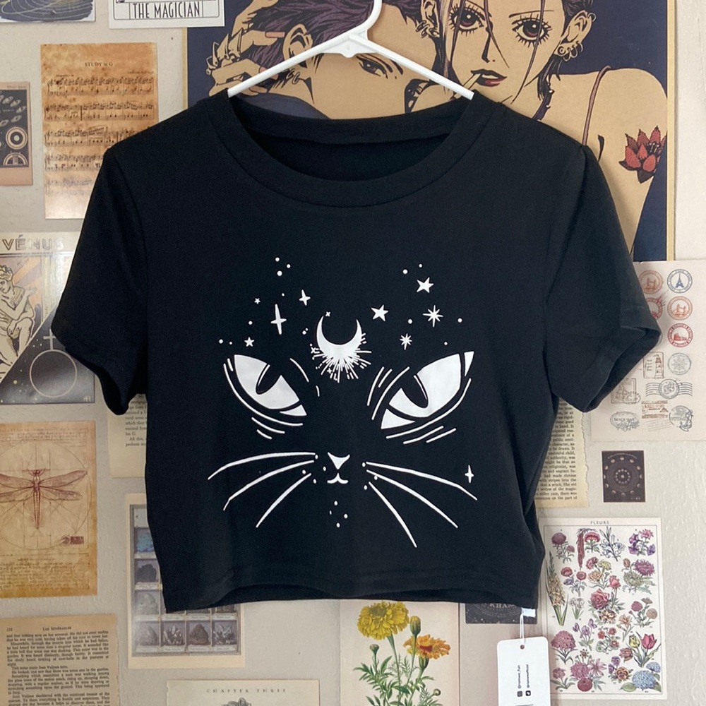 NWT Black Crop Top Magical Cat Witch Graphic Tee Shirt